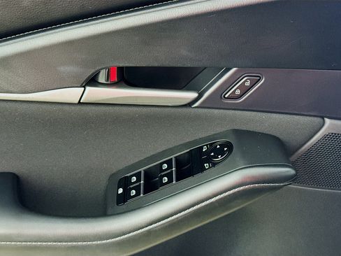 Used 2023 MAZDA CX-30 AWD 2.5 S image 17