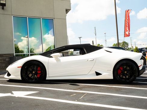 Used 2017 Lamborghini Huracan LP 610-4 AWD/4WD image 44