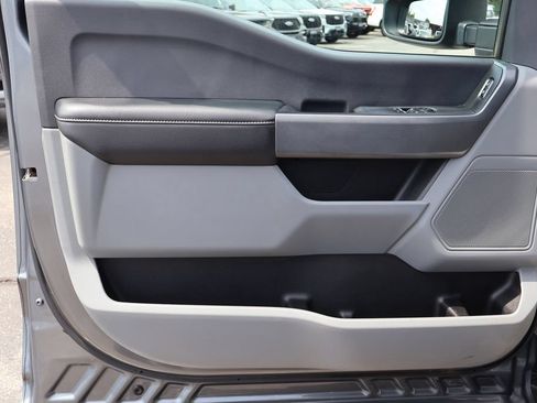 Used 2023 Ford F550 4x4 Regular Cab Super Duty w/ XLT Value Package image 14