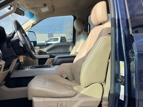 Used 2017 Ford F250 Lariat w/ Chrome Package image 36