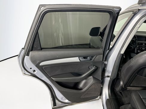 Used 2016 Audi Q5 2.0T Premium image 24