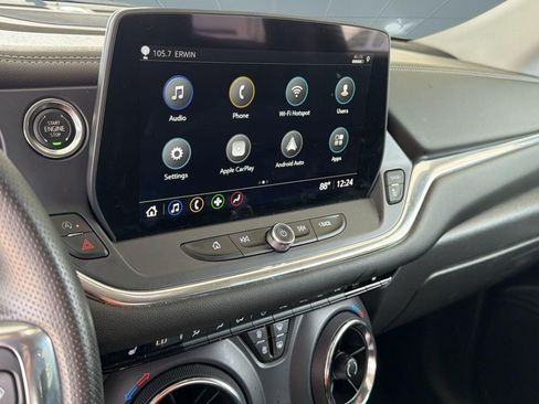 Certified 2025 Chevrolet Blazer LT FWD image 22