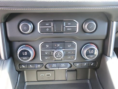 Used 2023 Chevrolet Tahoe Premier image 51