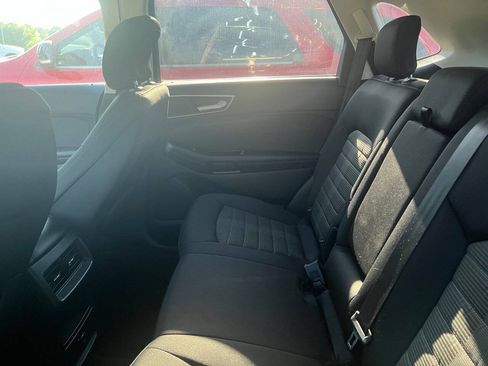 Used 2018 Ford Edge SEL AWD/4WD image 10