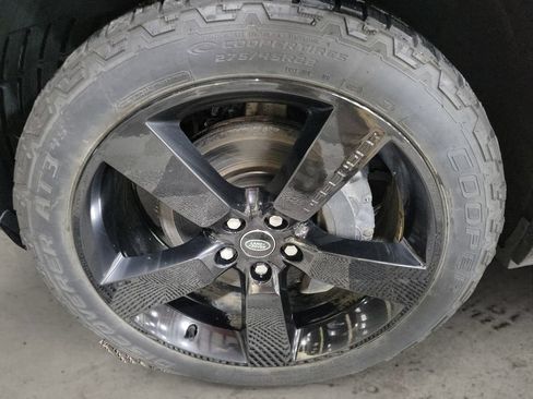 Used 2023 Land Rover Defender 110 X-Dynamic SE AWD/4WD image 9