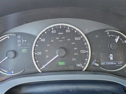 Used 2012 Lexus CT 200h Premium image 11