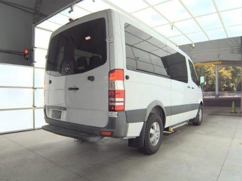 Used 2016 Mercedes-Benz Sprinter 2500 image 4