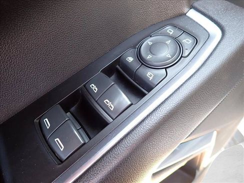 Used 2022 GMC Sierra 1500 SLT AWD/4WD image 13