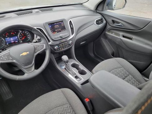 Used 2023 Chevrolet Equinox LT image 24