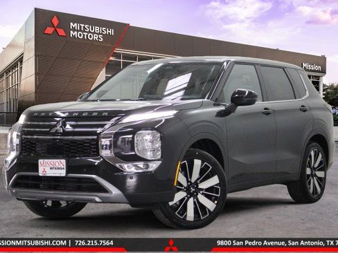 New 2026 Mitsubishi Outlander SE AWD/4WD image 1