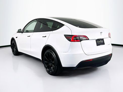 Used 2021 Tesla Model Y Long Range AWD/4WD image 5