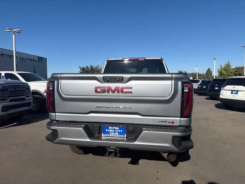 Used 2026 GMC Sierra 2500 AT4 AWD/4WD image 6