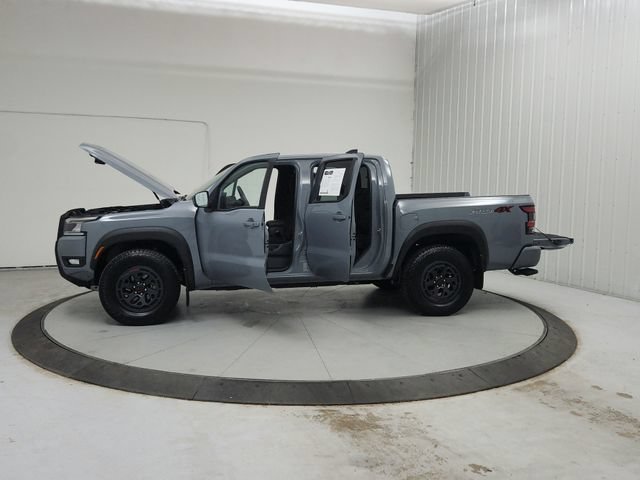 Used 2025 Nissan Frontier PRO-4X w/ Interior Protection Package AWD/4WD image 13