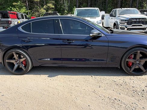Used 2023 Genesis G70 3.3T w/ Sport Prestige Package RWD image 7