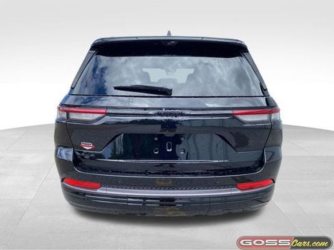 New 2026 Jeep Grand Cherokee Limited AWD/4WD image 4
