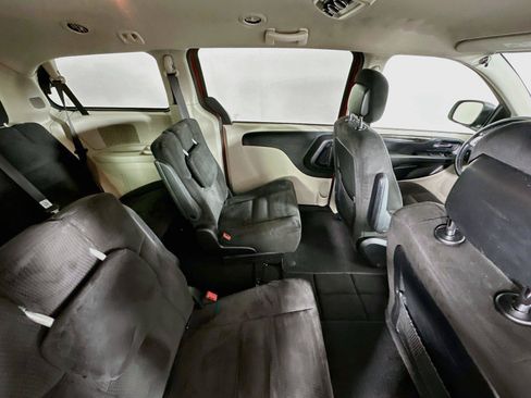 Used 2014 Dodge Grand Caravan SE w/ Quick Order Package 29E SE FWD image 26