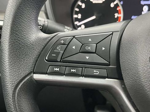 Used 2025 Nissan Altima 2.5 SV FWD image 28