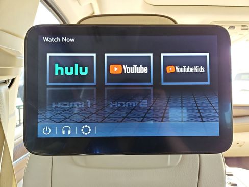 Used 2023 GMC Yukon Denali w/ Advanced Technology Package image 23