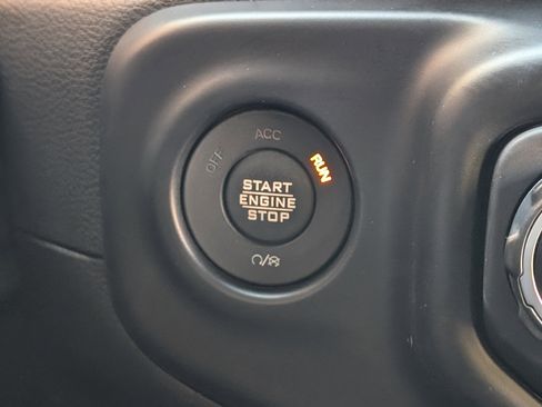 Used 2023 Jeep Wrangler Unlimited Sport image 31