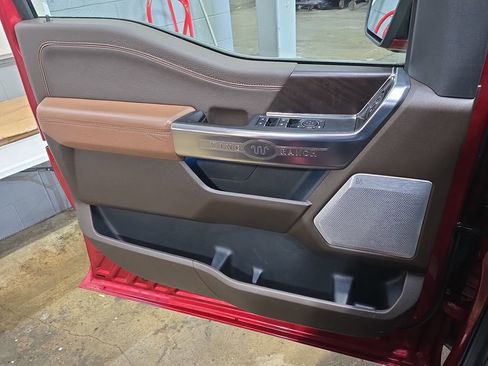 Used 2024 Ford F150 King Ranch w/ FX4 Off-Road Package image 28