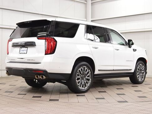 Used 2024 GMC Yukon Denali Ultimate AWD/4WD image 8