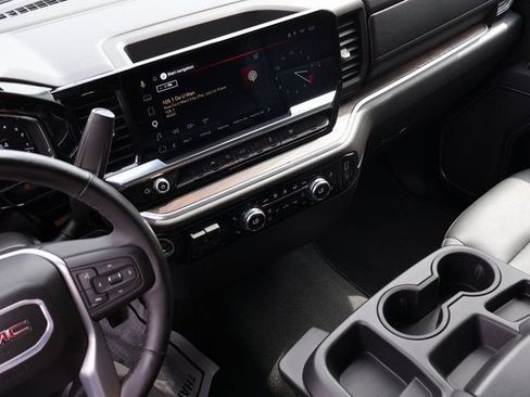 Certified 2025 GMC Sierra 1500 SLT AWD/4WD image 29