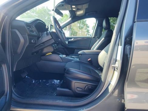 Used 2025 Ford Escape ST-Line AWD/4WD image 9