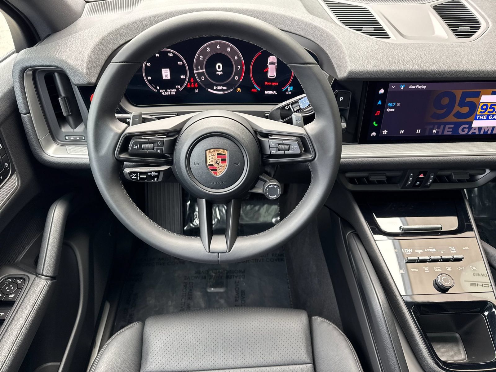 Certified 2026 Porsche Cayenne AWD/4WD image 16