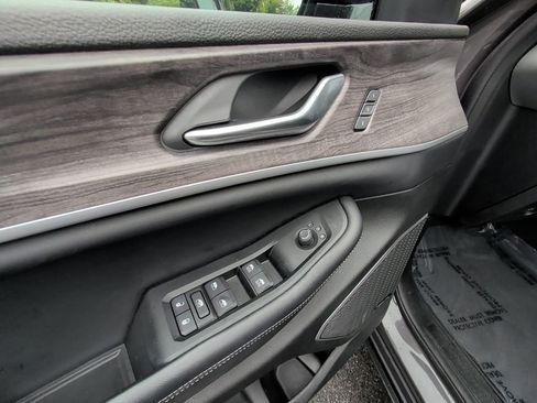 Used 2022 Jeep Grand Cherokee Limited 4xe image 14