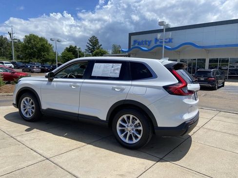 Used 2024 Honda CR-V EX image 8
