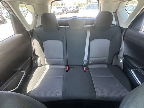 Used 2025 Kia Soul LX w/ LX Technology Package FWD image 36