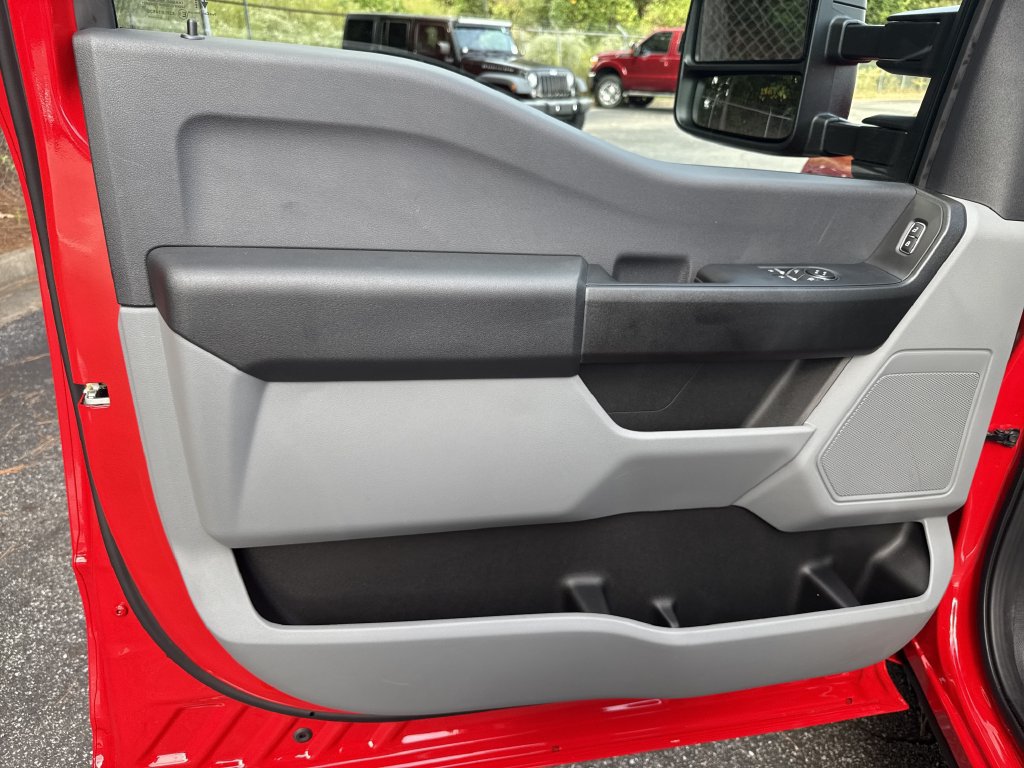 New 2026 Ford F350 XL w/ XL Driver Assist Package RWD image 10