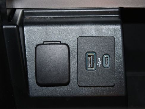 Used 2020 Ford Explorer Limited image 58