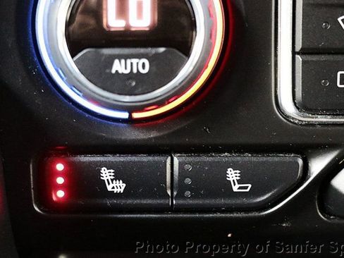Used 2022 Chevrolet Suburban LT AWD/4WD image 41