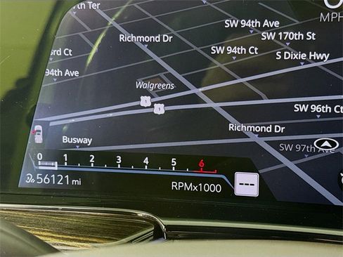 Used 2021 Cadillac Escalade ESV Premium Luxury image 13