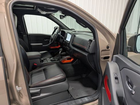 Used 2024 Nissan Frontier PRO-4X w/ Pro Premium Package image 31