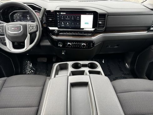 Used 2023 GMC Sierra 1500 Elevation w/ X31 Off-Road Package image 9