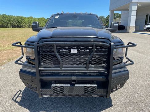 Used 2024 RAM 3500 Big Horn w/ Night Edition AWD/4WD image 10