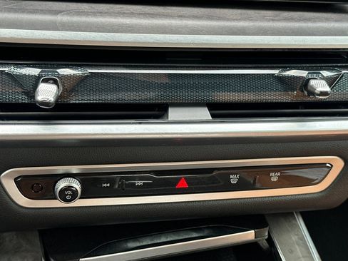 Used 2026 BMW X5 xDrive40i w/ M Sport Package image 26