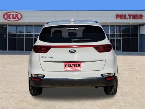 Used 2020 Kia Sportage LX image 5