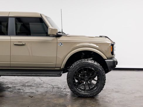Used 2025 Ford Bronco Outer Banks AWD/4WD image 22
