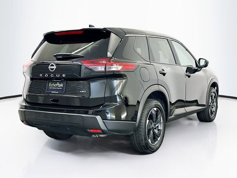 Used 2025 Nissan Rogue SV image 9