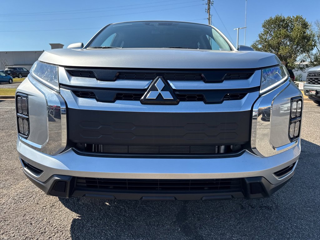 New 2027 Mitsubishi Outlander Sport SE FWD image 2