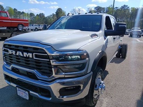 New 2026 RAM 3500 Tradesman image 9
