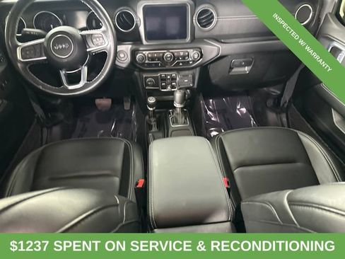Used 2023 Jeep Wrangler Unlimited Sahara w/ Cold Weather Group AWD/4WD image 18