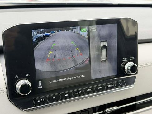 Used 2023 Mitsubishi Outlander SEL image 10