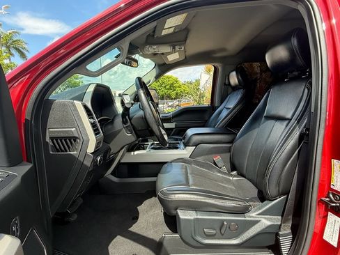 Used 2021 Ford F250 Lariat w/ Lariat Ultimate Package AWD/4WD image 9