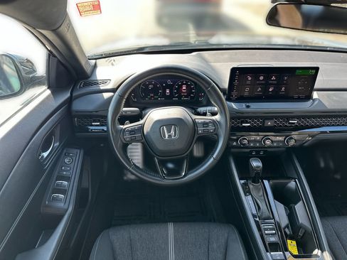 Used 2023 Honda Accord Sport image 11