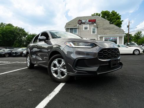 Used 2025 Honda HR-V LX image 1