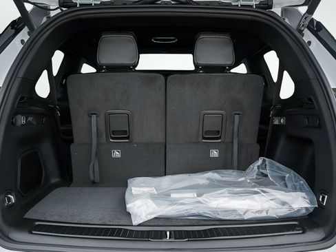New 2026 Jeep Grand Cherokee L Limited AWD/4WD image 8